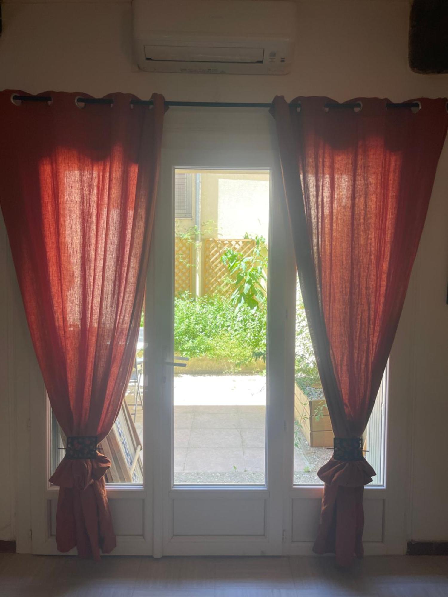 Apartment Intra Muros Avec Cour Privee