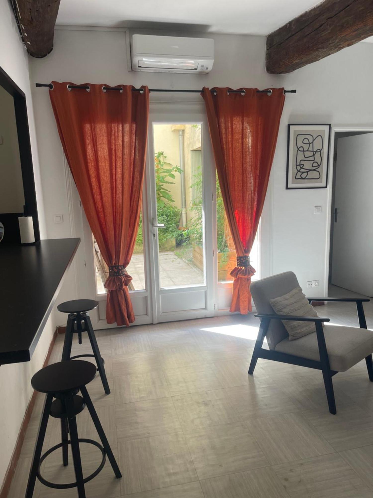 Intra Muros Avec Cour Privee Appartement